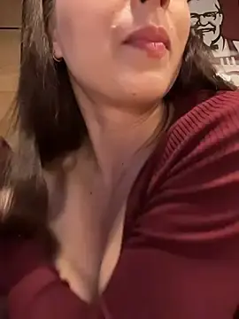 Stripchat Best live sex cam show of Holly_Play