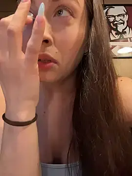 Stripchat Free Live Porn of Holly_Play