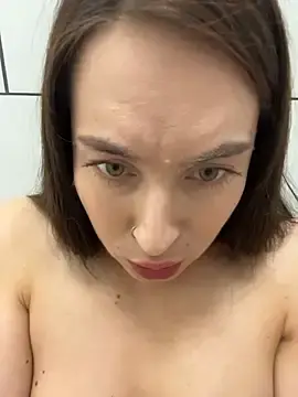 Stripchat Live Sex of Holly_Play