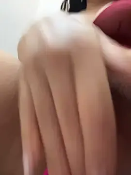 Stripchat Watch Live Sex Cams of Holly_Play