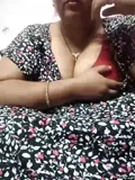 Stripchat Adult Video Chat of Hot_Aunty_44