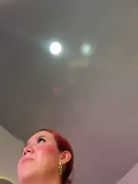 Stripchat Watch Live Sex Cams of Mia_Juicyberry