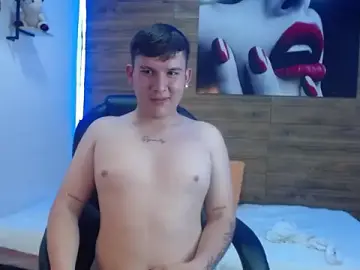 Stripchat Adult Webcam of damian_miller7