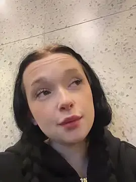 Stripchat Live Porn of Flora_Ray