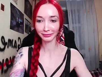 Stripchat Sex Cam of Roxy_Silver