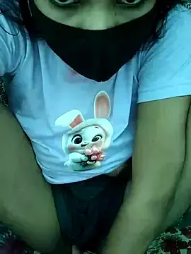 Stripchat Live Sex Cam of Your_Sweety43