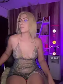 Stripchat Nude Webcam of sofiah_