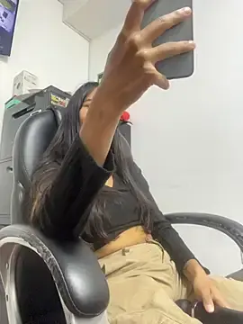 Stripchat Adult Webcam of ROSIEPIXEL