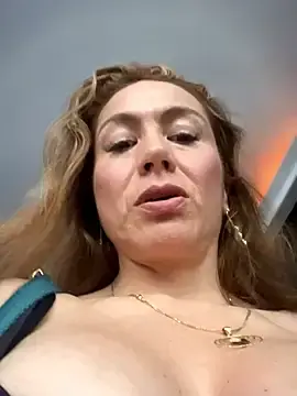 Stripchat Adult Webcams of angelitasexy81