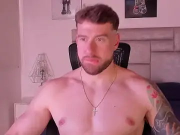 Stripchat Free Porn Cam of paul_rogerr