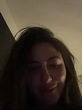 Stripchat Live Sex Cam of sukhakunis1