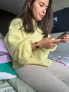 Stripchat Free Porn Cam of sukhakunis1