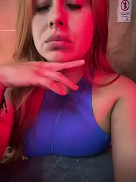 Stripchat Sex Cam of Amber_Martins_