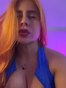 Stripchat Best live sex cam show of Amber_Martins_