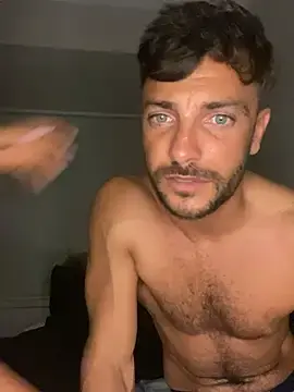 Stripchat Live Sex of Hisnaughtylilthing