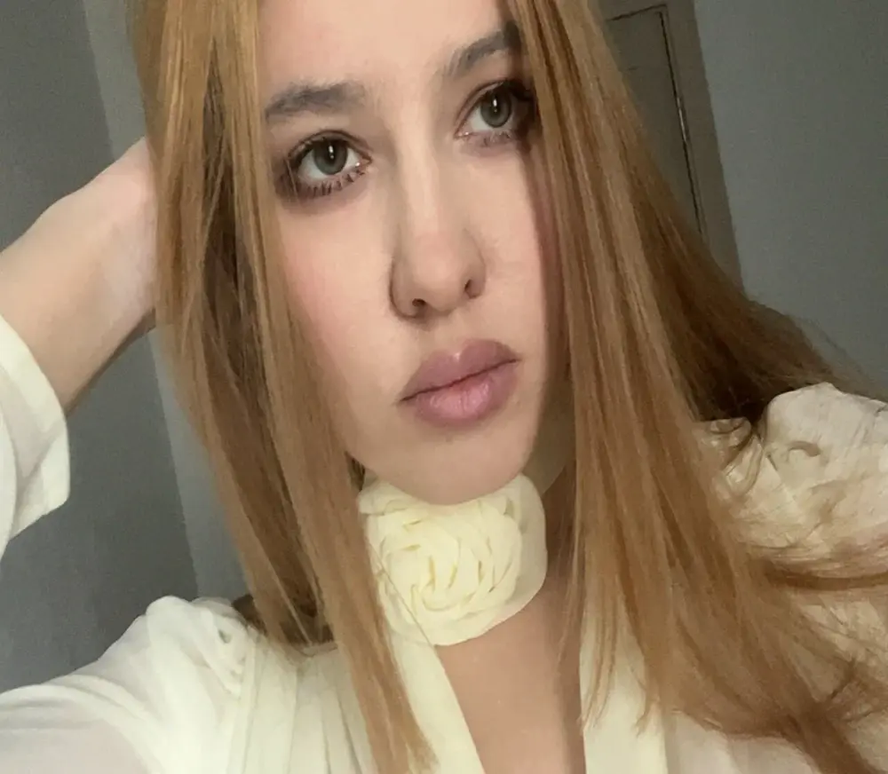 SexyBaeKiss