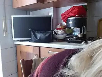 Stripchat Sex Cam of martachatte