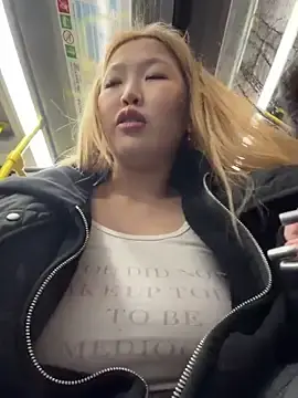 Stripchat Live Sex Cam of Aiko_Yumi