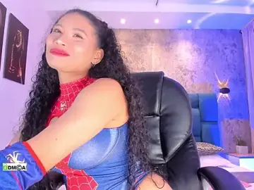 Stripchat Sex Cam of KETY_MILLER