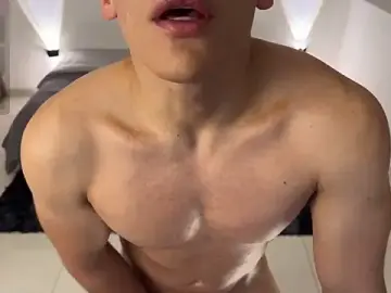 Stripchat Live Sex Cam of Maxx_Lancaster