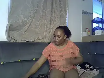 Stripchat Live Sex Cam of liz_cutie