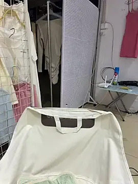 Stripchat Live Porn of Selenaaaaa-