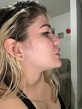 Stripchat Live Sex Cam of Celestedubois