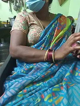 Stripchat Free Porn Cam of Tamilselviroja-