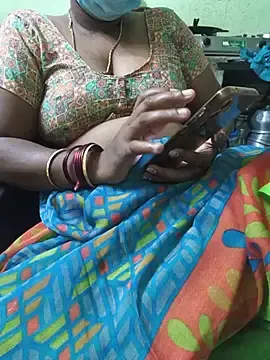 Stripchat Sex Cam of Tamilselviroja-