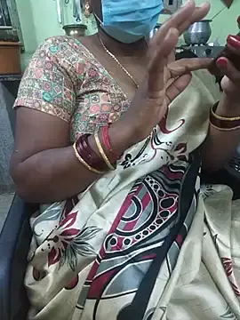Stripchat Live Sex Cam of Tamilselviroja-