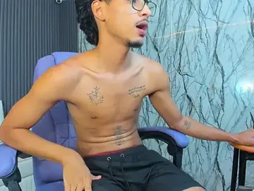 Stripchat Live Sex of allens_joe