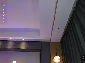 Stripchat Sex Cam of AYW-21