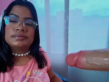 Stripchat Sex Cam of Melody_Spark