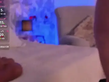 Stripchat Live Sex Cam of Zoe_mendezz