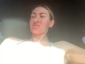 Stripchat Live Sex of Alyssa_rhoades