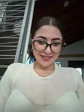 Stripchat Live Sex Cam of Natha_Fantasy
