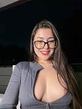 Stripchat Live Sex Cam of Natha_Fantasy