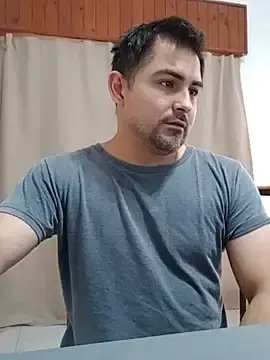 Stripchat Sex Cam of Bradd_32