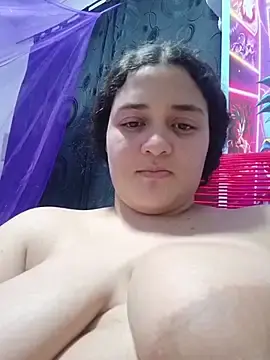 Stripchat Free Porn Cam of Liancy