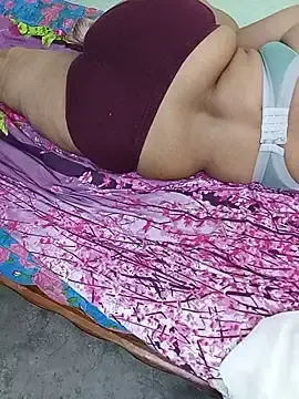 Stripchat Live Sex Cam of Telugucute1