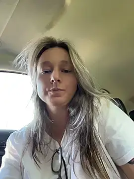 Stripchat Free Porn Cam of Vivian_MayXxX