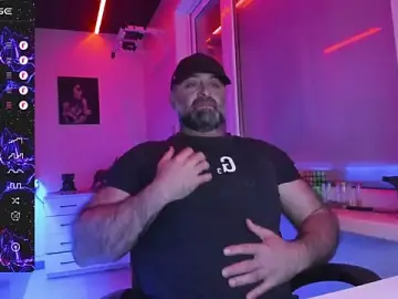 Stripchat Sex Cam of HAIR-MAN