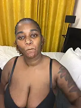 Stripchat Live Sex Cam of Honeylust26