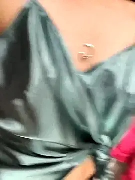 Stripchat Free Porn Cam of Sam_Sara