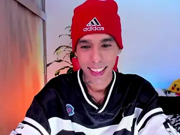 Stripchat Live Sex Cam of Damianwhite