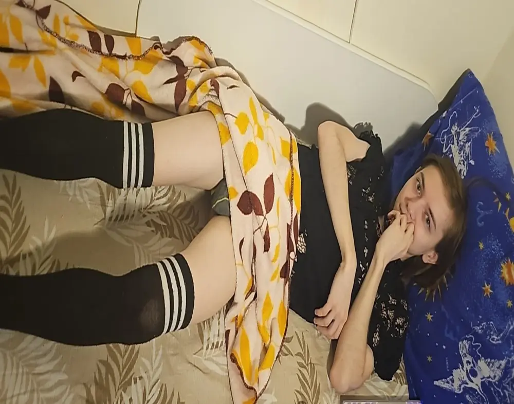 T1nyShyly