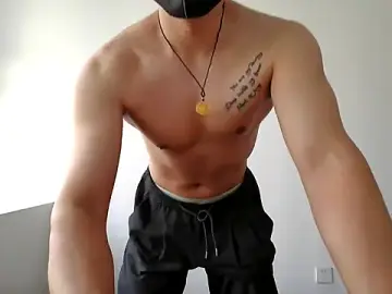 Stripchat Sex Cam of kimze7