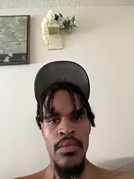 Stripchat Free Porn Cam of younghung_tez