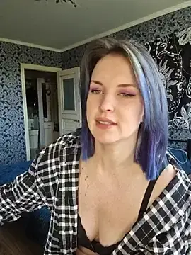 Stripchat Live Sex Cam of LazyTanukii
