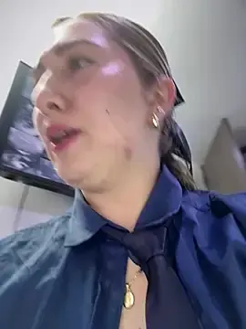 Stripchat Live Porn of suzy-111